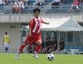MF　吉田 廉(３年）
昨年からレギュラーに定着したボランチ。攻撃につながるパスでゲームを組み立て、自身も積極的にゴールを狙う。
(C) Takeshi KOBAYASHI