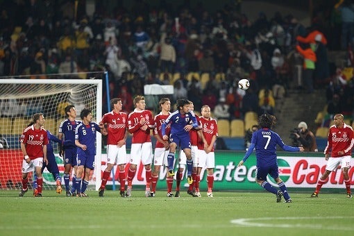 日本代表w杯の軌跡 勝利を呼び込んだ決断 10年南アフリカ大会 デンマーク戦 サッカーダイジェストweb