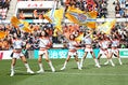 【清水０-０松本】清水エスパルスチアリーダーの華麗なダンス。写真：茂木あきら（サッカーダイジェスト写真部）