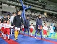 【ＦＣ東京０－０江蘇蘇寧】必勝を期して入場するキャプテンの森重。写真：佐藤 明（サッカーダイジェスト写真部）