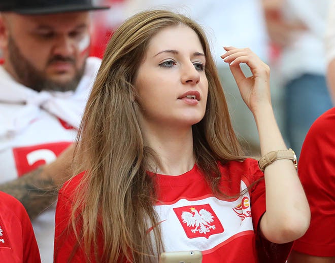 Euro16 Pk戦に美女たちも大興奮 ポルトガルがポーランドを下してベスト４進出 サッカーダイジェストweb