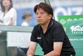 【東京V２-１岡山】東京Ｖの冨樫剛一監督。写真：茂木あきら（サッカーダイジェスト写真部）