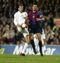 2001-2002シーズン｜2002年３月17日｜第30節｜FCバルセロナ １-１ レアル・マドリー｜昨シーズンは監督としてクラシコを戦ったジダンとルイス・エンリケ。（C）Getty Images