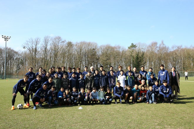 日本代表lベルギー遠征 トレーニングphoto ブラッセル日本人学校の子供たち名が見学に訪れた公開練習をレポート サッカーダイジェストweb