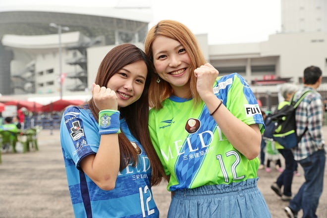Photo 湘南ベルマーレを応援する美女サポーターたち サッカーダイジェストweb