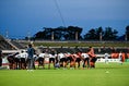 【J２第14節PHOTO】山口０－２町田｜試合前、選手とスタッフ全員で円陣を組む山口｜写真：金子拓弥（サッカーダイジェスト写真部）
