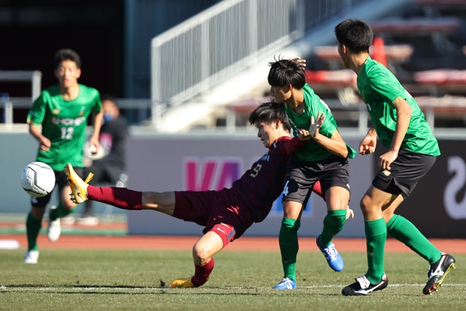 高校サッカー選手権２回戦photo 京都橘０ ２昌平 名門対決は小見 平原の２ゴールで昌平が京都橘に快勝 昌平２年連続の３回戦進出 サッカー ダイジェストweb