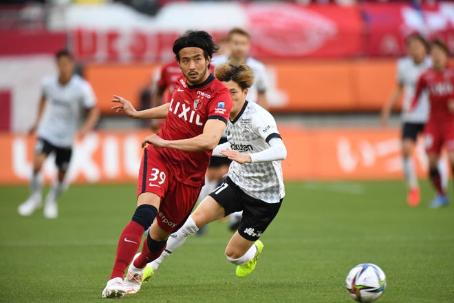 ｊ１第11節photo 鹿島 １ １ 神戸 カウンターサッカーの応酬となった試合は決着付かずのドロー サッカーダイジェストweb