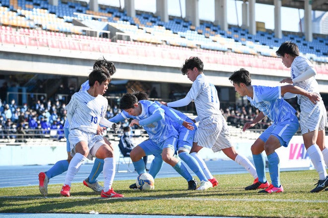 高校サッカー選手権１回戦photo 桐光学園１ ０西原 Mf豊田が渾身の一撃 桐光学園がウノゼロ勝利で２回戦進出 サッカーダイジェストweb