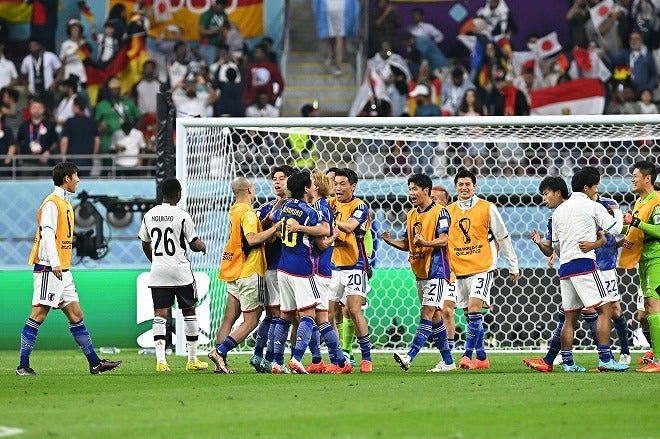 日本の団結力が象徴された感動シーン 一体感こそがドイツ戦勝利の原動力に W杯 サッカーダイジェストweb