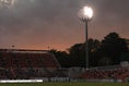 【J2第9節PHOTO】大宮0－1群馬｜開場前には雨が降ったが、試合前には止み、綺麗な夕日を見ることができた。｜写真：鈴木颯太朗