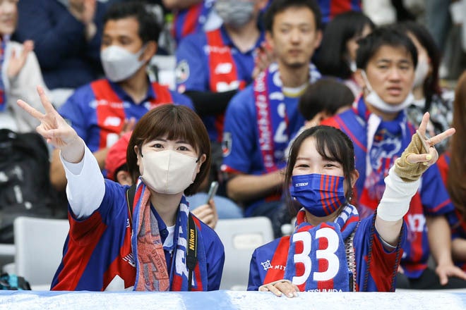 PHOTO】You'll Never Walk Alone. 選手と共に戦い勝利を手にしたFC東京