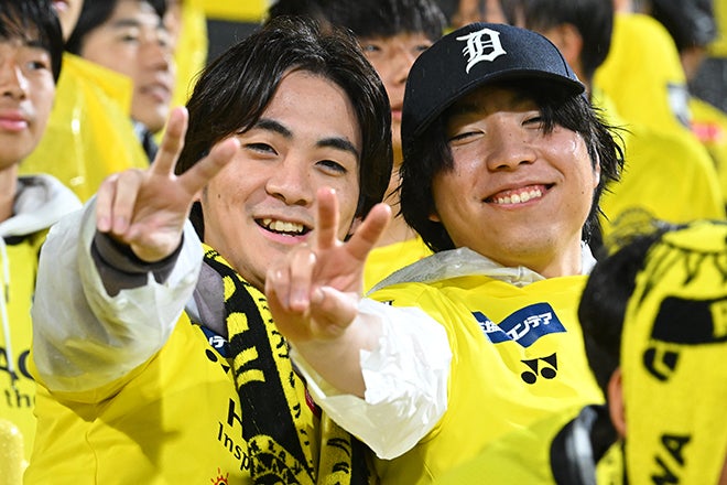 画像】最高の応援で1-0勝利を後押しした柏レイソルサポーター