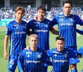 【町田ゼルビア PHOTO】荒木駿太（左下）｜写真：田中研治（サッカーダイジェスト写真部）