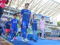 【厳選ショット】選手入場｜写真：田中研治（サッカーダイジェスト写真部）