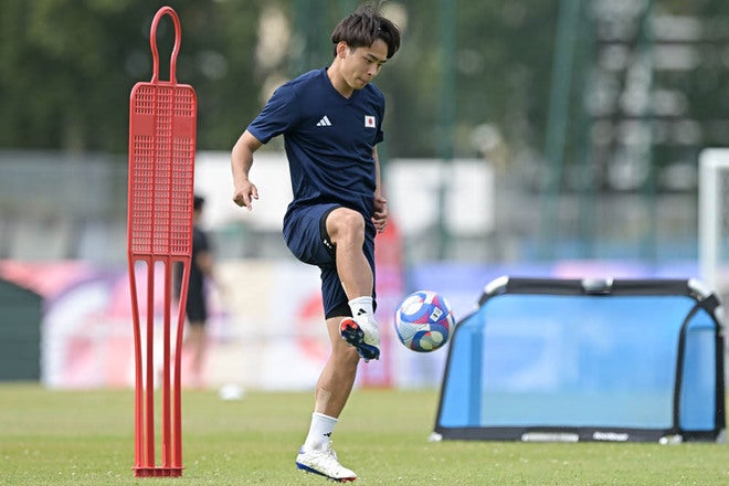 PHOTO】キレのあるドリブルで猛アピール！U-23日本代表・斉藤光毅を特集！ | サッカーダイジェストWeb