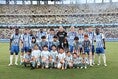 【厳選ショット】ブライトンのスターティングイレブンと子供たち｜写真：滝川敏之