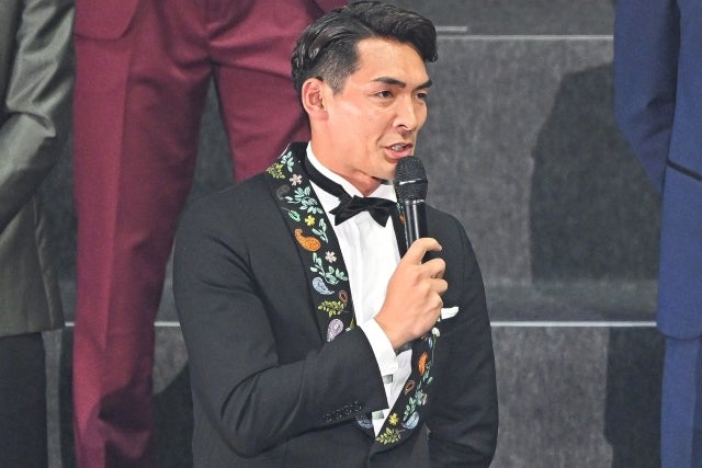 アスリートは『こんにちは』と言うんですけど」槙野智章が