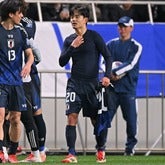 「服だけは脱ぐなって言ったろ」