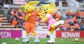 【画像】パルちゃん＆ピカルちゃん｜写真：金子拓弥（サッカーダイジェスト写真部）