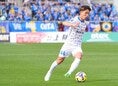 【画像】吉田真那斗（大分トリニータ）｜写真：田中研治（サッカーダイジェスト写真部）