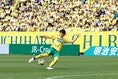 【厳選ショット】24分、髙橋壱晟の強烈ボレーが決まり、千葉が先制する｜写真：滝川敏之