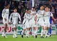 【画像】前半アディショナルタイムに仙頭啓矢がPKを決め町田が先制｜写真：田中研治（サッカーダイジェスト写真部）