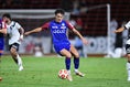 【画像】先日21歳になったばかりの内藤大和が、Ｊ１神戸相手に迫る！｜写真：鈴木颯太朗