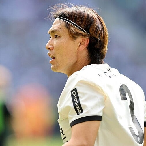 28歳日本代表DFの加入に蘭名門のファンが興奮！