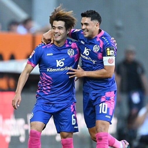 佐野海舟が左足ミドルで衝撃のブンデス初ゴール＆圧巻の初アシスト！