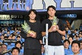 【画像】福島内定・田中慶汰(左)＆水戸内定・五木田季晋(右)が、サポーターに挨拶に登場！｜写真：鈴木颯太朗