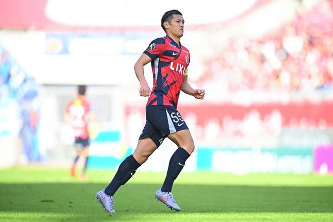 画像】試合前にはJ1通算200試合出場のセレモニーを実施！横浜FCの攻撃