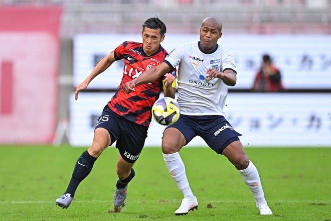 画像】試合前にはJ1通算200試合出場のセレモニーを実施！横浜FCの攻撃