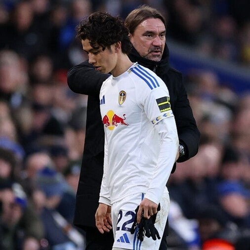 日本代表MFが憮然…屈辱の途中出場・途中交代にネット騒然