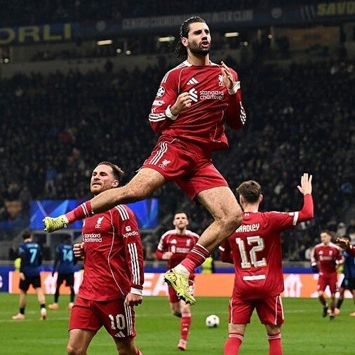 揺れるリバプール、土壇場の88分にソボスライが決勝弾！