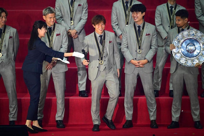 画像】2025Jリーグアウォーズでも異彩を放った鹿島アントラーズ・安西