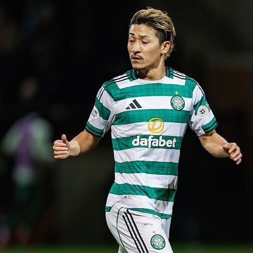 日本人４選手擁する名門、宿敵に完敗…新体制８戦６敗でファン激怒