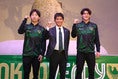 【画像】今井健人（左）、城福浩監督（中央）と田辺秀斗｜写真：永島裕基