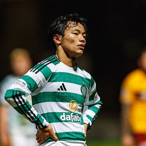 「途中交代に不満」と報道の日本代表MF、指揮官がまさか退団容認か