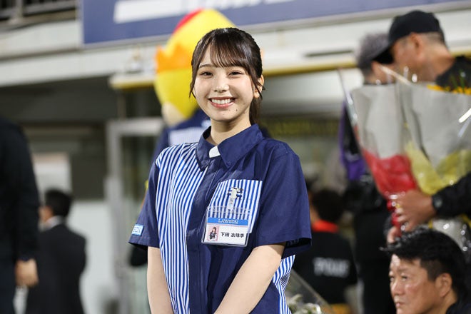 日向坂46 下田衣珠季 直筆サイン入りボール 値下げ交渉随時 画像】人気