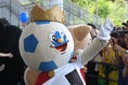 【画像】手を振るＪリーグキング！｜写真：鈴木颯太朗